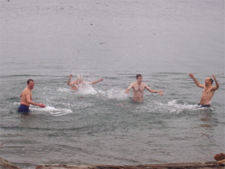 Burien 3 Three Tree Point Polar Bears Club Splashing Each Other In Puget Sound