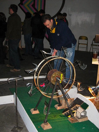 Seattle Smash Putt Miniature Golf Course Capitol Hill Ferris Wheel With Compressed Air And Golf Ball Track To Hole