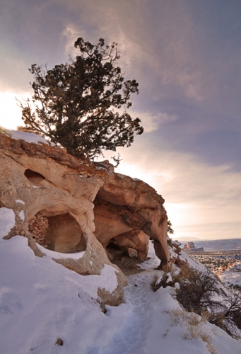 Aztece Butte Canyonlands National Park Rim Trail Path To Anasazi ruins