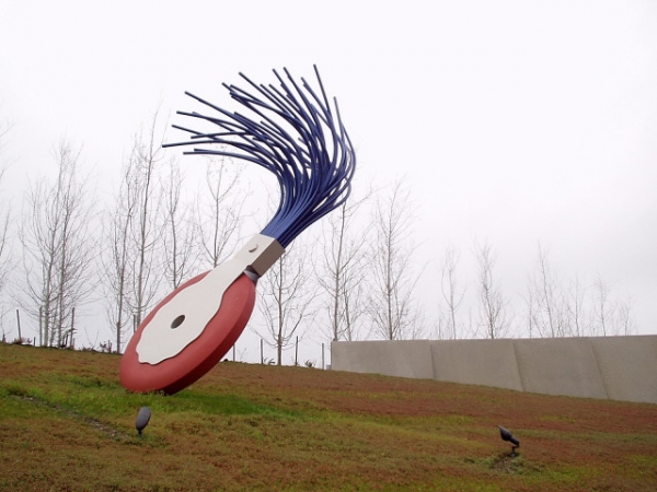 Typewriter Eraser Scale X At Seattle Olympic Sculpture Park