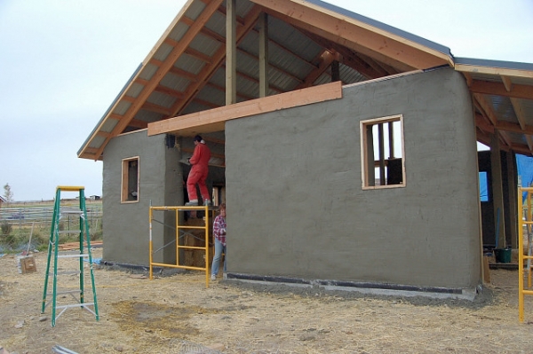 Ellensburg Straw Bale Construction Plastering Workshop Barn Raising, Finished Plaster Wall