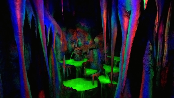 Enchanted Forest Turner Oregon mine glowing water and stalactites