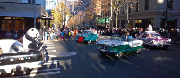 Seattle Macys Thanksgiving Parade Metropolitan Nash cars