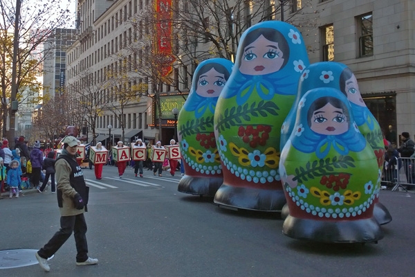 Seattle Macys Thanksgiving Parade Russian nesting dolls matryoshka float
