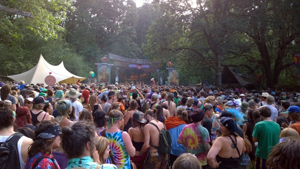 Oregon Country Fair in Eugene Main Stage with crowd at Beats Antique concert